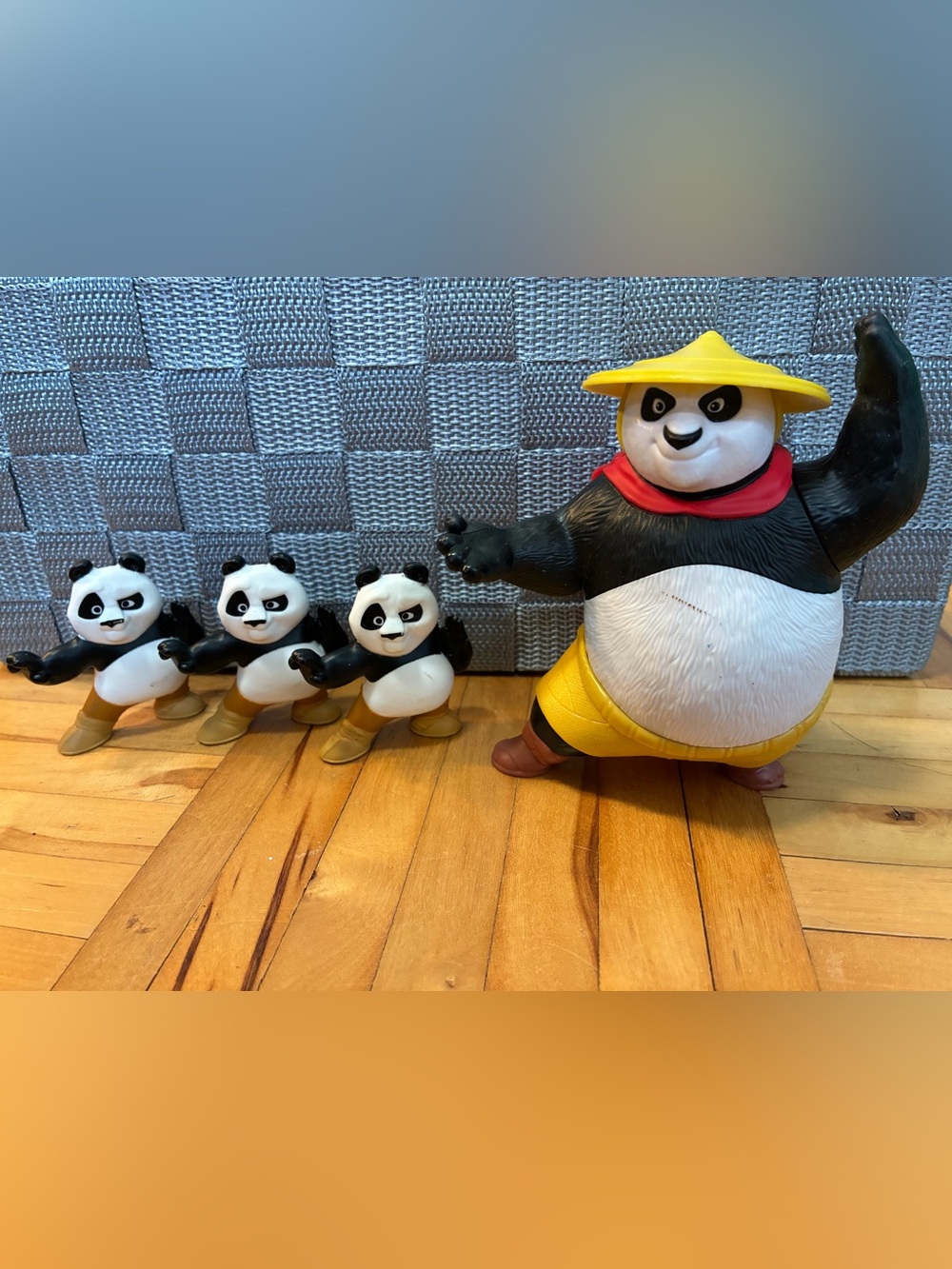 Kung Fu Panda Family Playset - Black & White Panda Figures (DreamWorks)